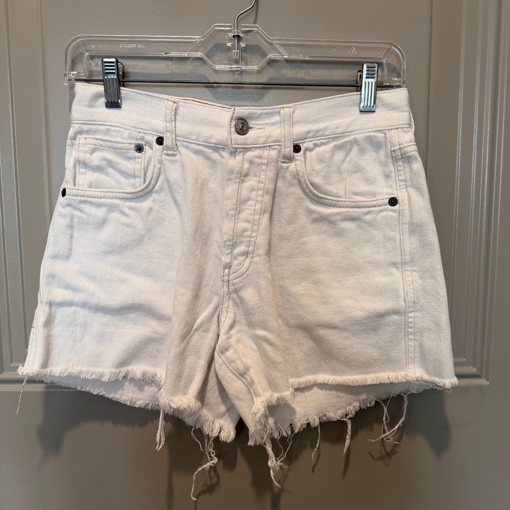 Free People We The Free Ivy‎ Mid Rise Short White Size 24
